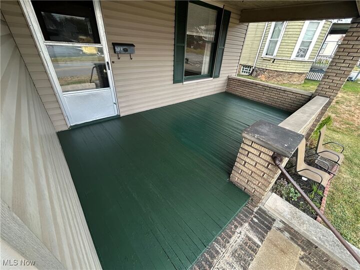 Property Photo:  377 N Market Street  OH 44413 