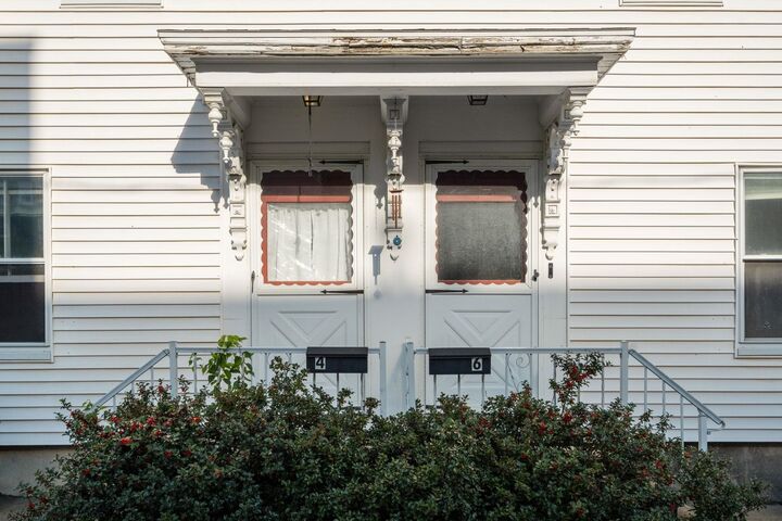 Property Photo:  4 Twombly Street  NH 03820 