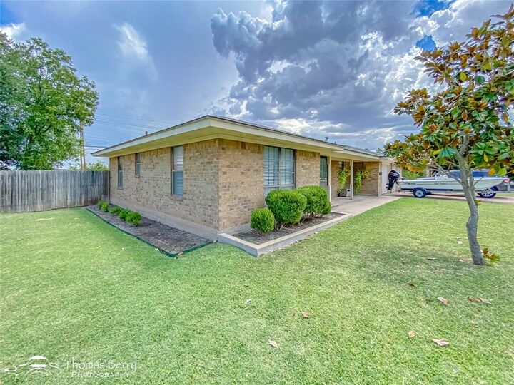 Property Photo: 781 Kenwood Drive TX 79601