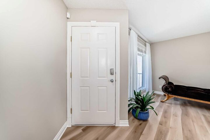 Property Photo:  173 Tuscany Ridge Park NW  AB T3L 2H6 