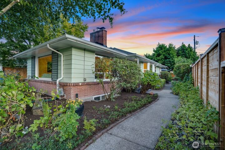Property Photo:  3220 N 22nd Street  WA 98406 