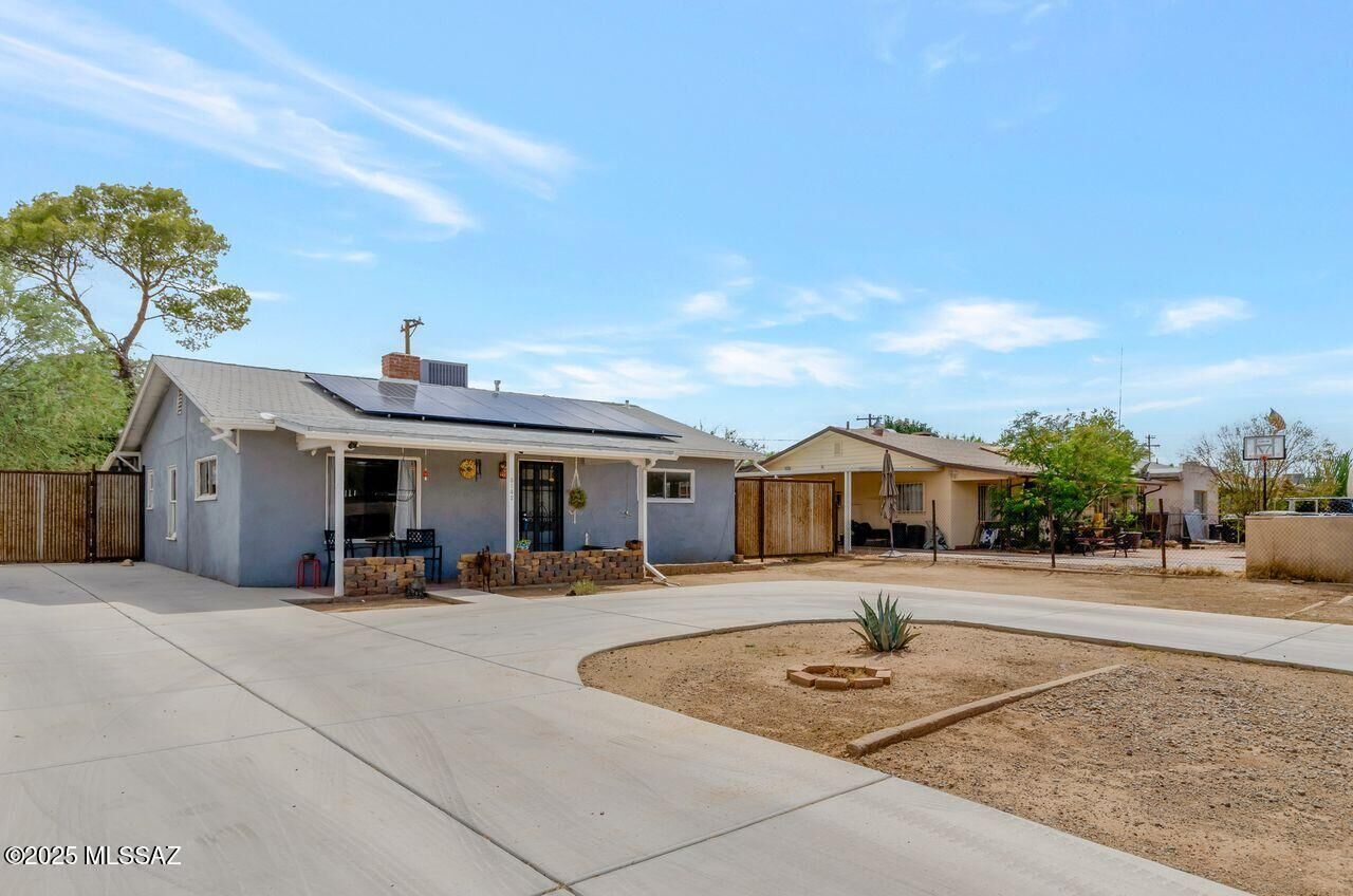 Property Photo:  3142 E 24th Street  AZ 85713 