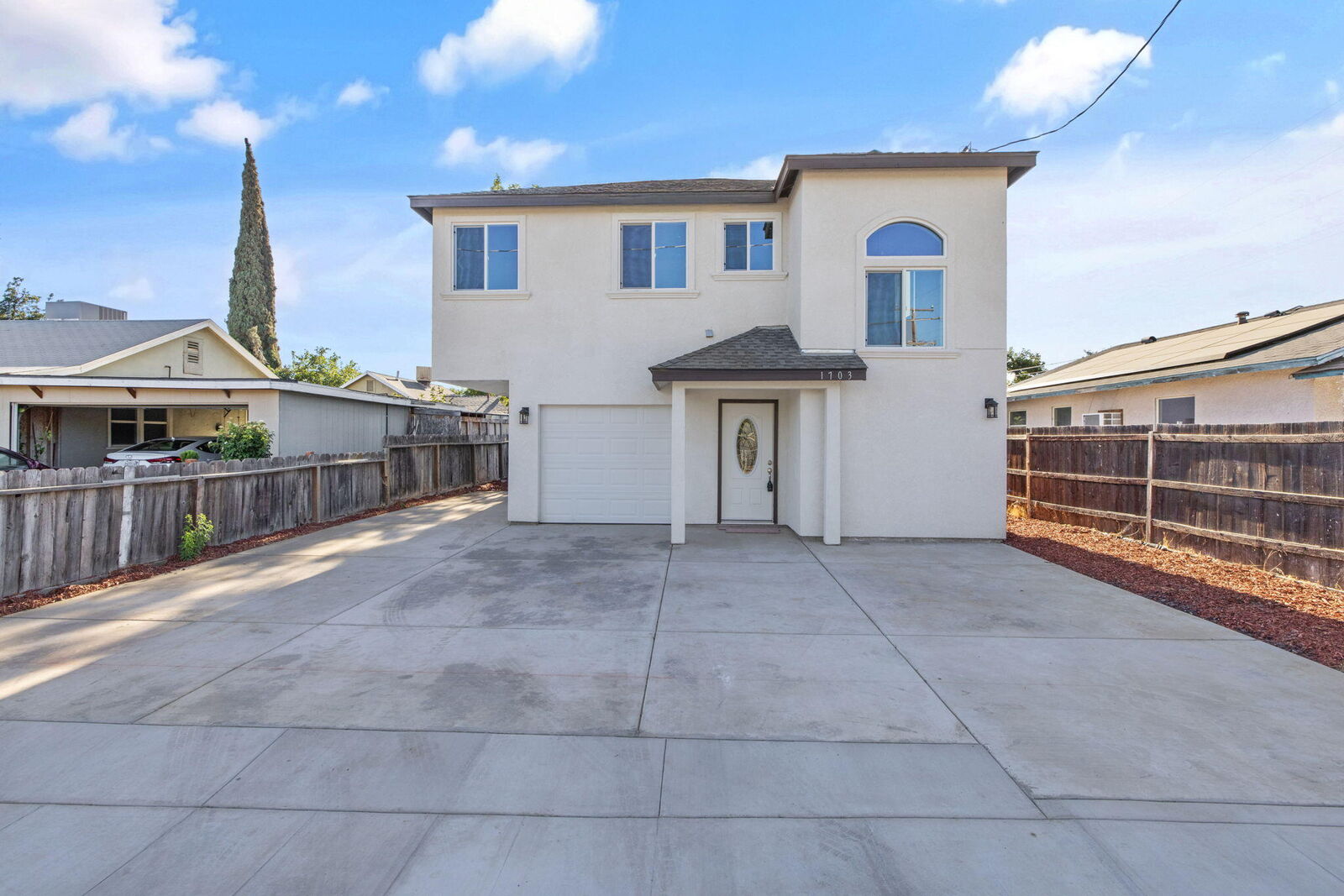 Property Photo: 1703 N Stevenson Street CA 93291