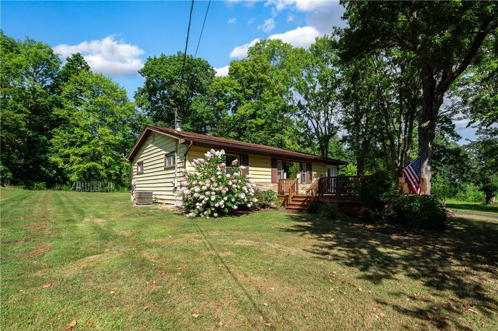 Property Photo: 939 Fredonia Rd PA 16130