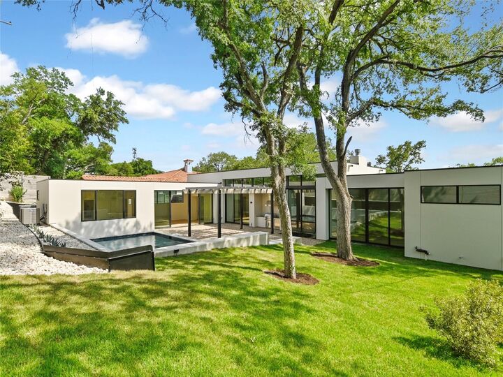 Property Photo:  2704 Mountain Laurel Drive  TX 78703 