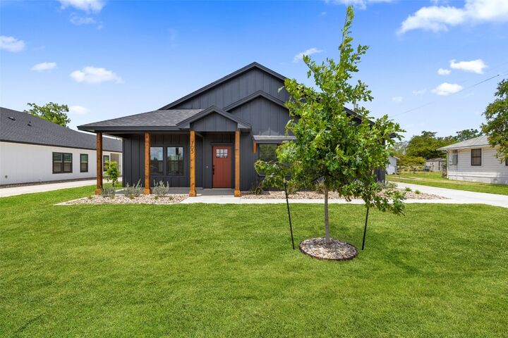 Property Photo: 705 Sloan Street TX 76574