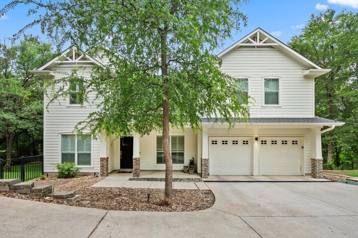 18 N Peak Road  West Lake Hills TX 78746 photo