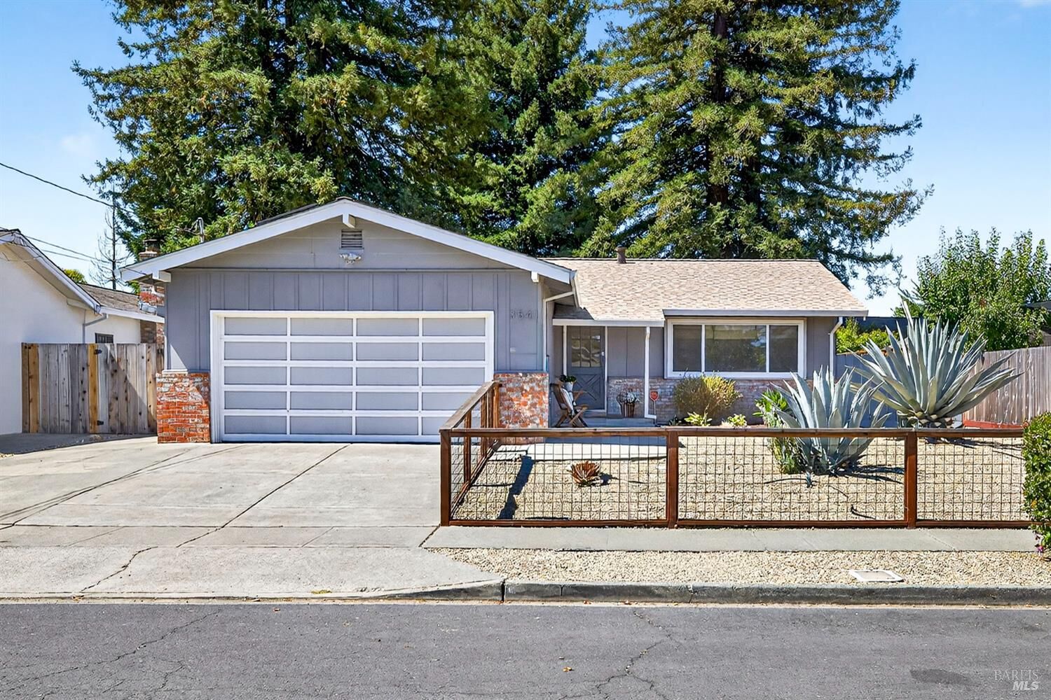 Property Photo: 3541 Palomar Way CA 94558