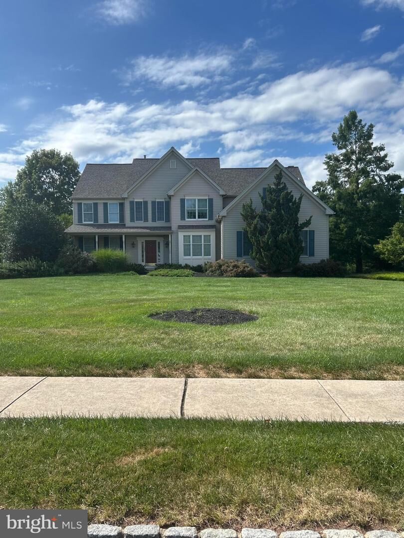 Property Photo: 1082 Chelsea Way PA 19426