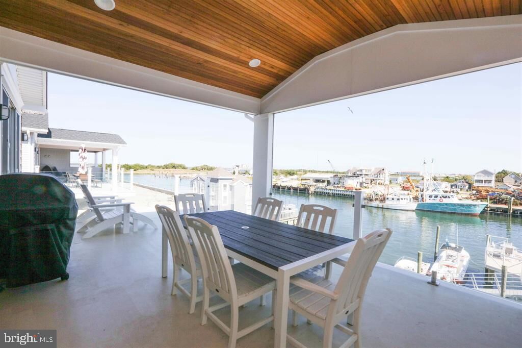 Property Photo:  633 W Burk Avenue  NJ 08260 