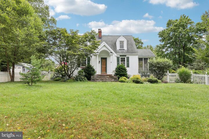 Property Photo:  5157 Ilchester Road  MD 21043 