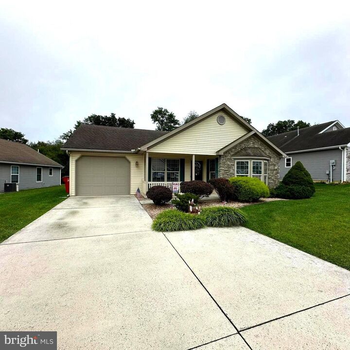 Property Photo: 84 Lantern Lane PA 17257