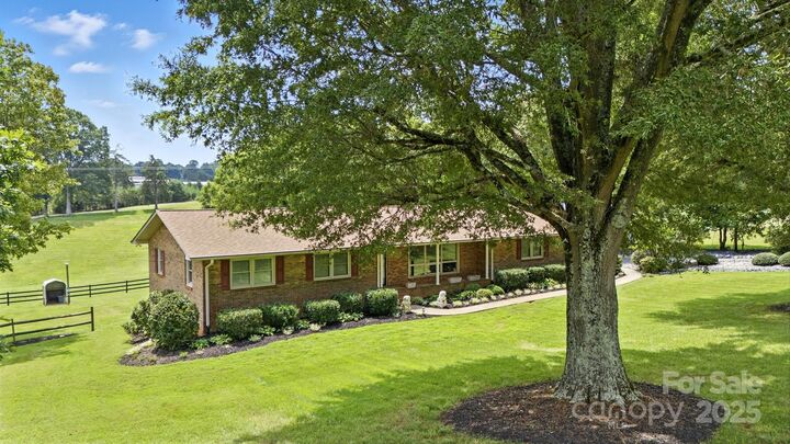 Property Photo:  256 Johnson Dairy Road  NC 28115 