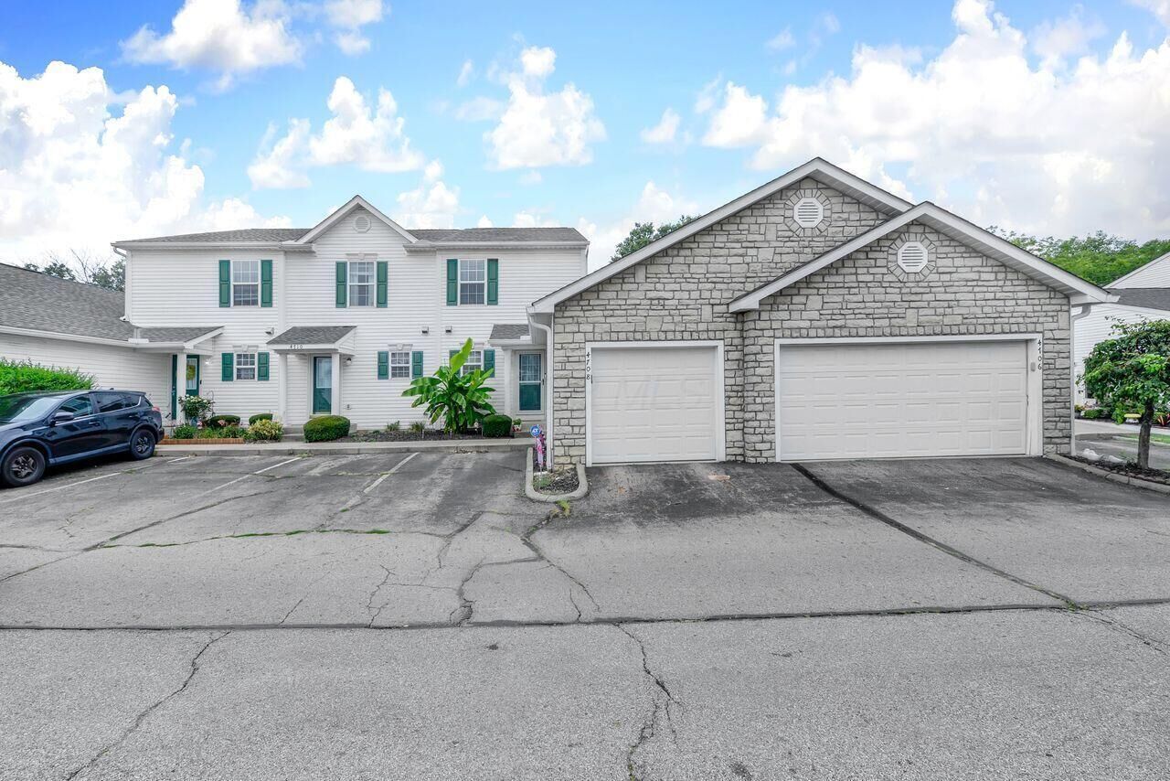 Property Photo: 4708 Parrau Drive OH 43228