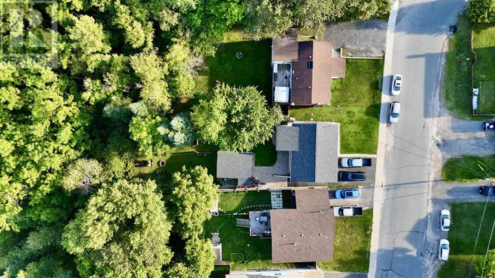Photo de la propriété: 631 Eighth Avenue South ON P9N 3Z9