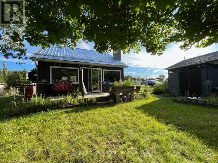 Property Photo: 32 Jackson Road ON K0L 1Y0