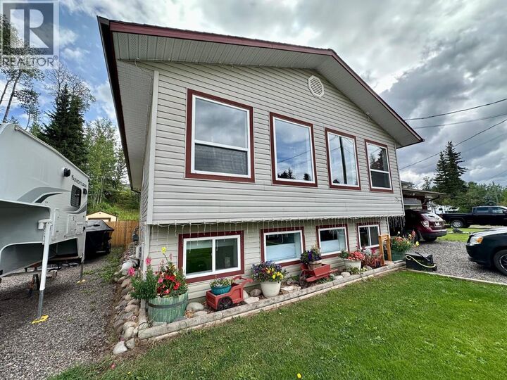 Property Photo: 1465 Willow Street BC V0J 2X0