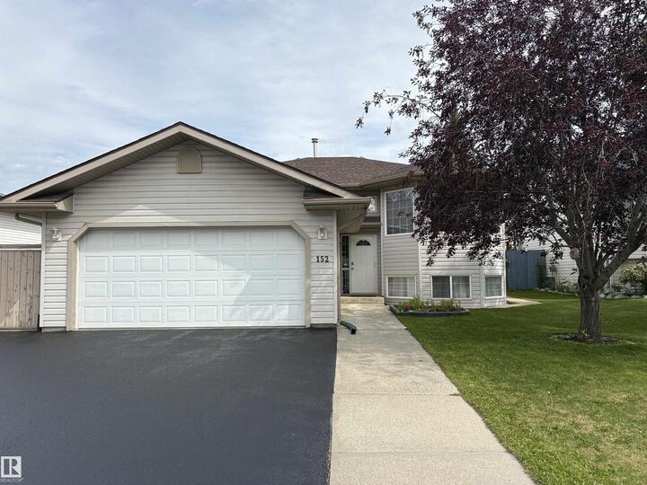 152 Mackay Crescent  Hinton AB T7V 2T7 photo
