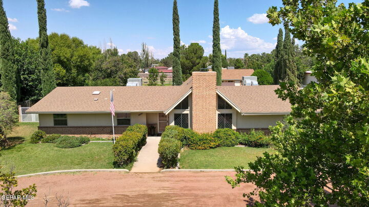 5440 La Estancia Circle  El Paso TX 79932 photo
