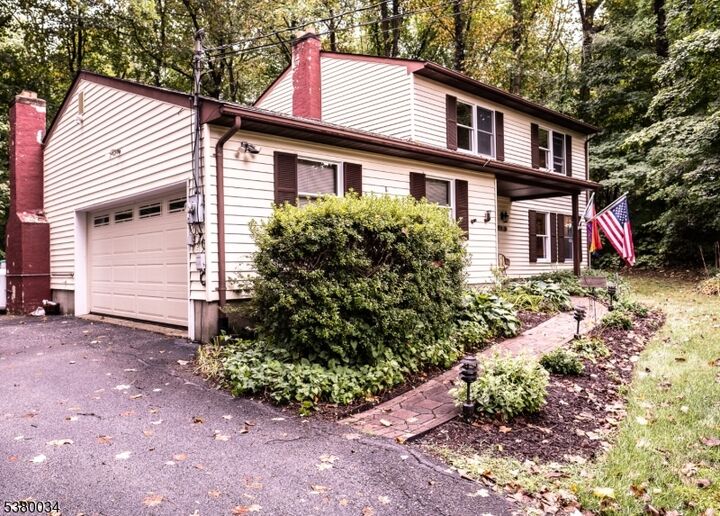Property Photo: 119 Lounsberry Hollow Rd NJ 07461