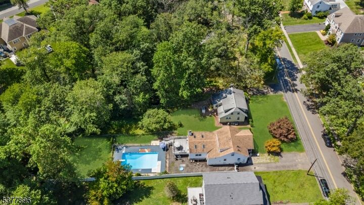 30 Cathedral Ave  Florham Park Boro NJ 07932 photo