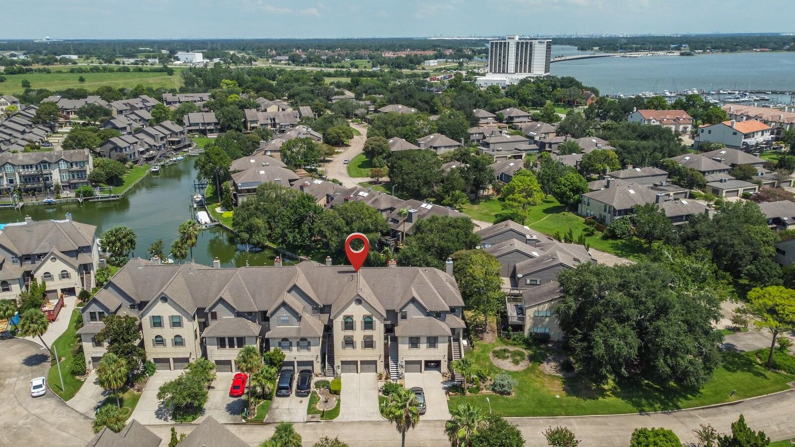 Property Photo: 2729 Lighthouse Drive TX 77058