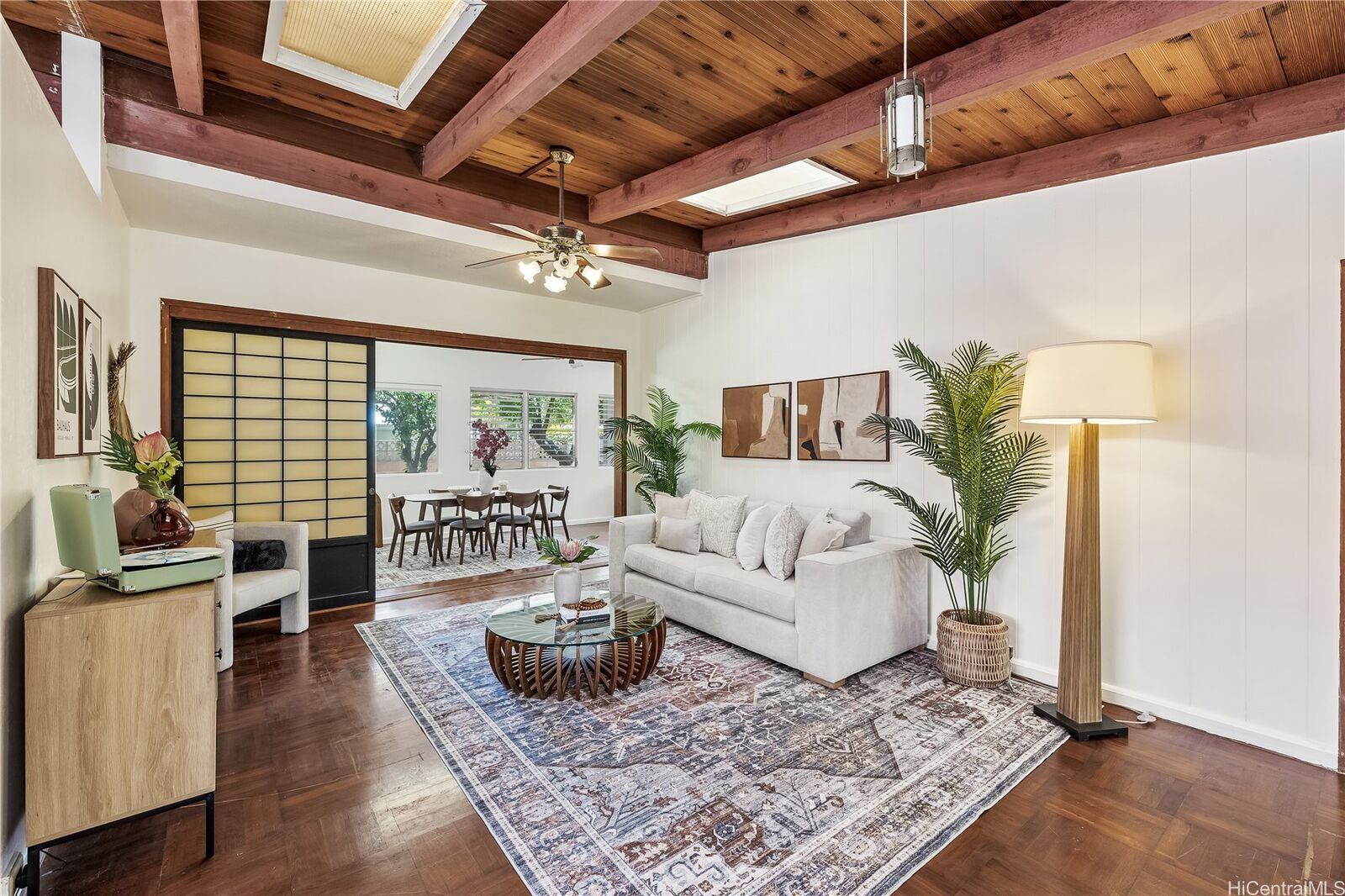 Property Photo: 1335 Maalahi Street HI 96819