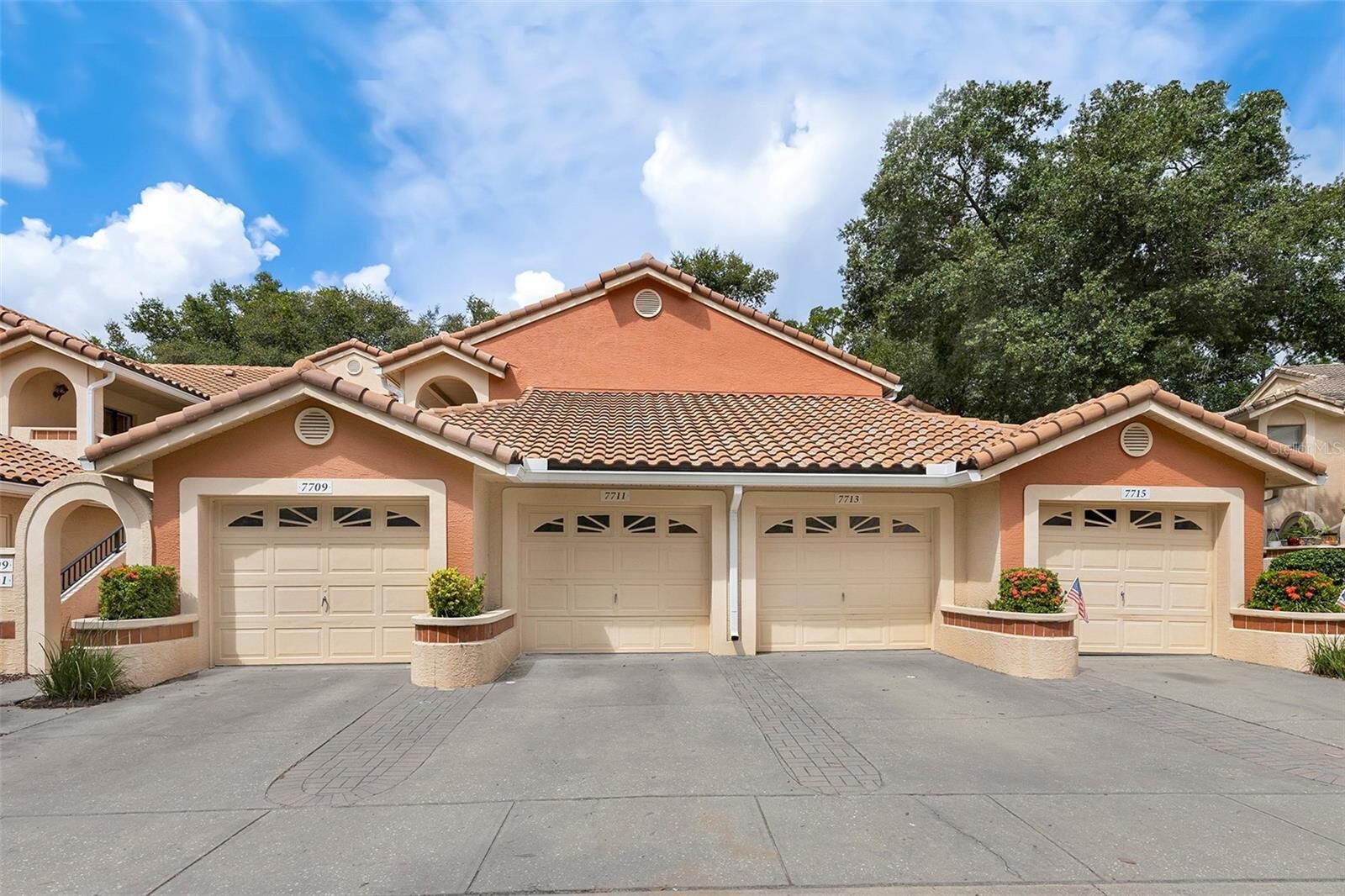 Property Photo: 7711 Sugar Bend Drive 7711 FL 32819