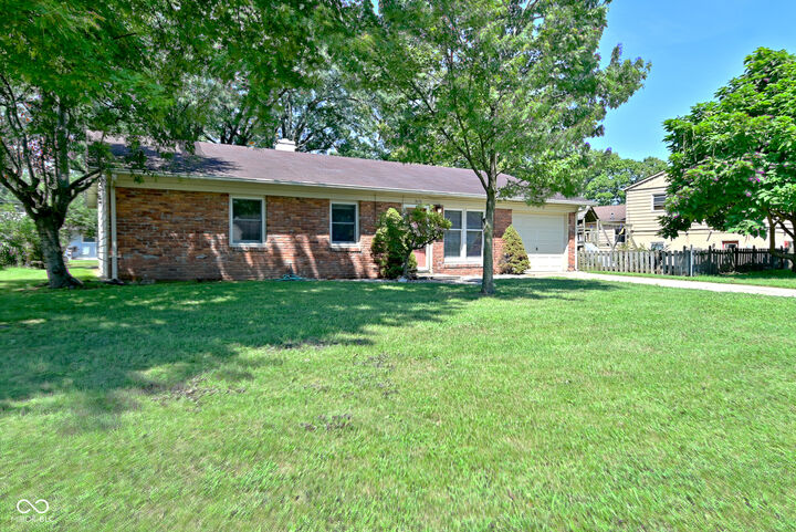 Property Photo: 3076 Hawcreek Boulevard IN 47203