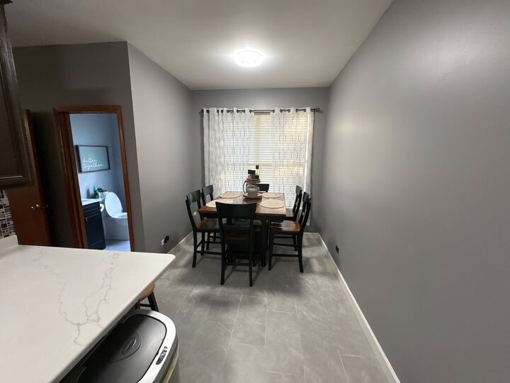 Property Photo: 2200 Dalewood Court IL 60586