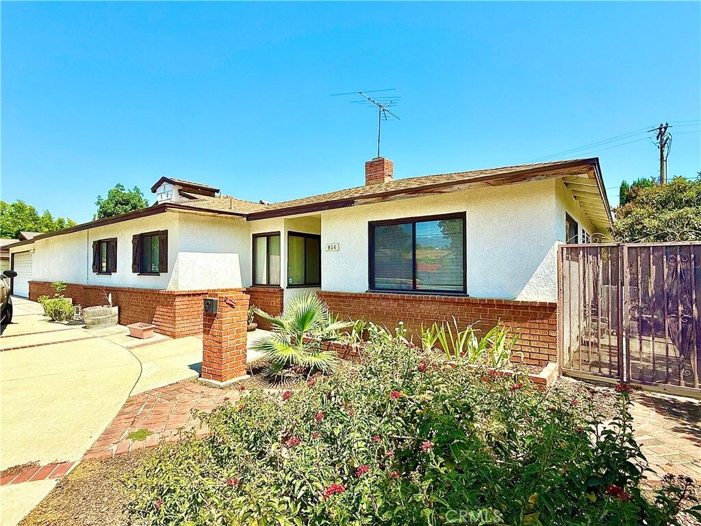 Property Photo: 956 N Workman Street CA 91340