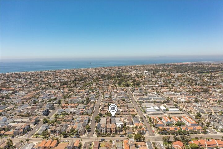 Property Photo: 1208 California Street CA 92648