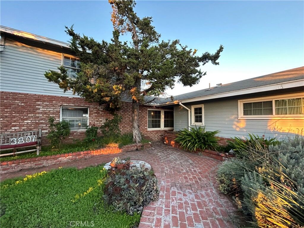 Property Photo:  3801 E Spring Street  CA 92869 