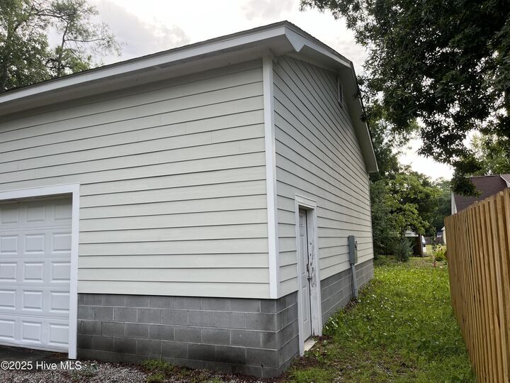 Property Photo: 132 NW 18th Street NC 28465