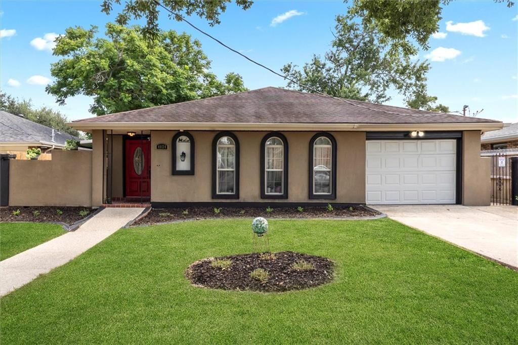 Property Photo:  4824 Belle Drive  LA 70006 