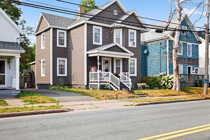 411 Townsend Street  Sydney NS B1P 6G3 photo