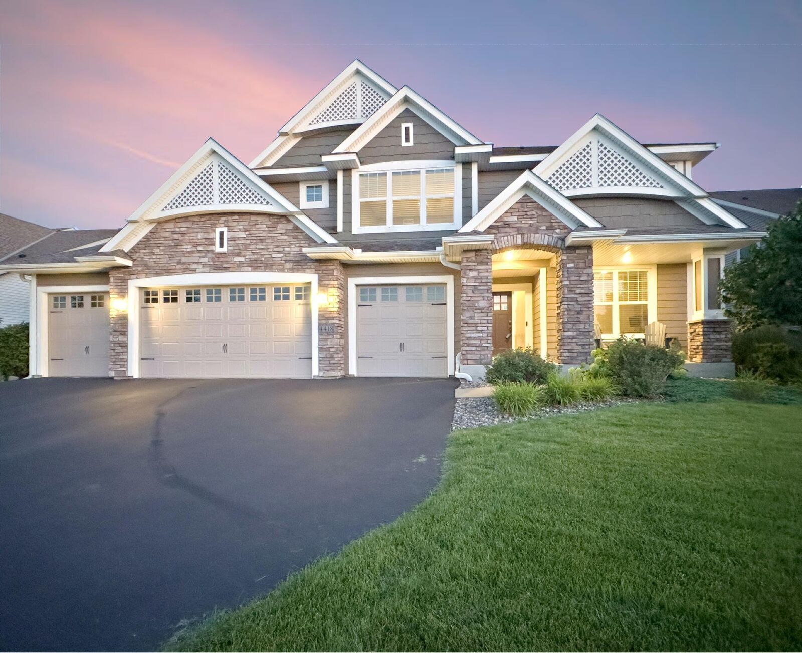 Property Photo: 4418 Ashton Curve MN 55129