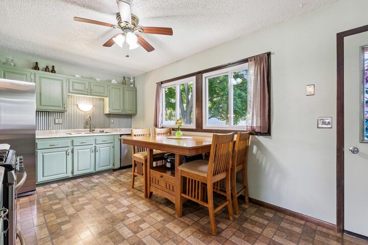 Property Photo:  315 14th Street  MN 55328 