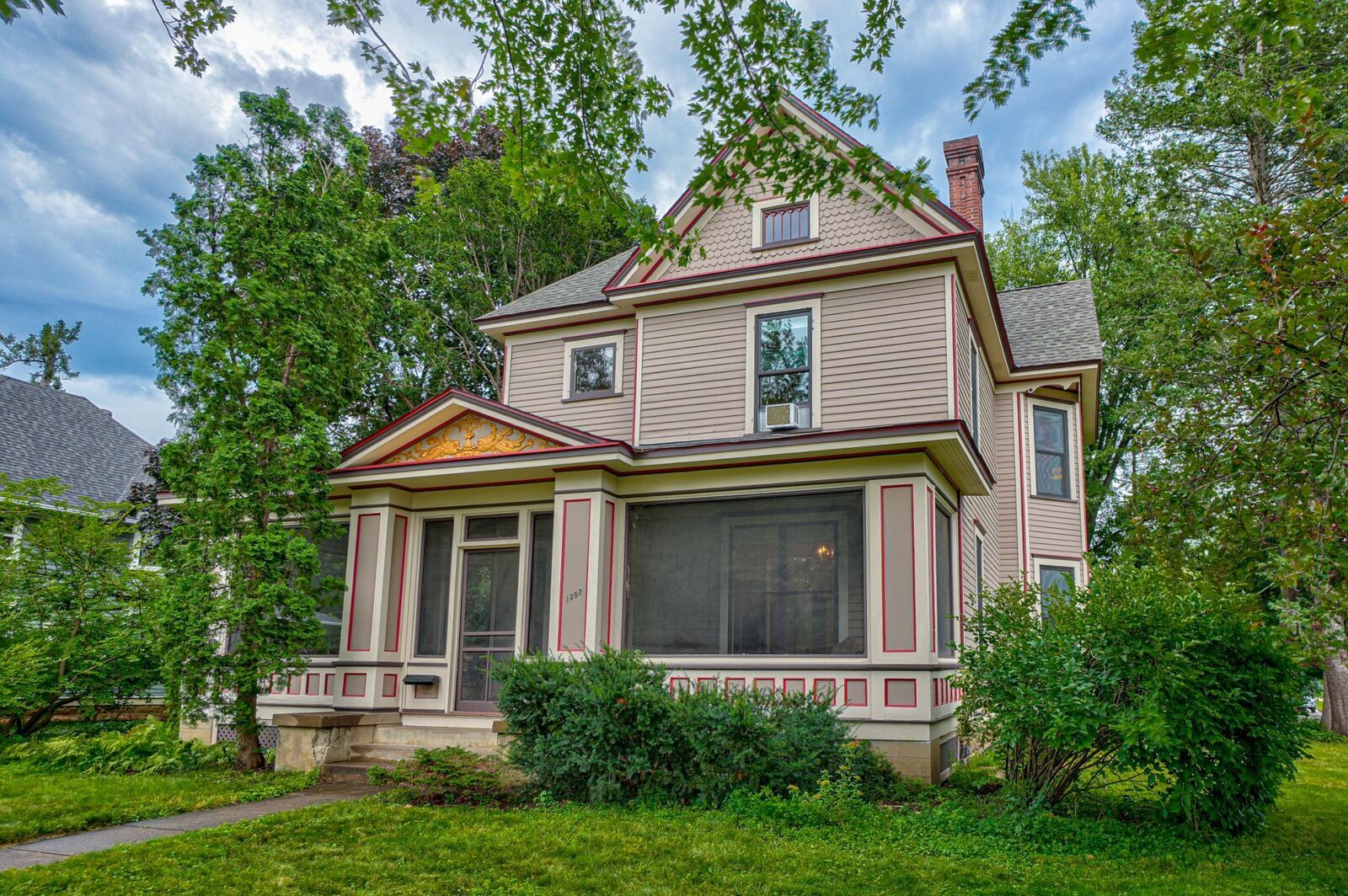 Property Photo: 1302 4th Street WI 54016