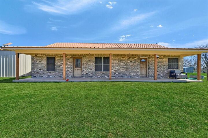 Property Photo:  1111 Boren Road  TX 76233 