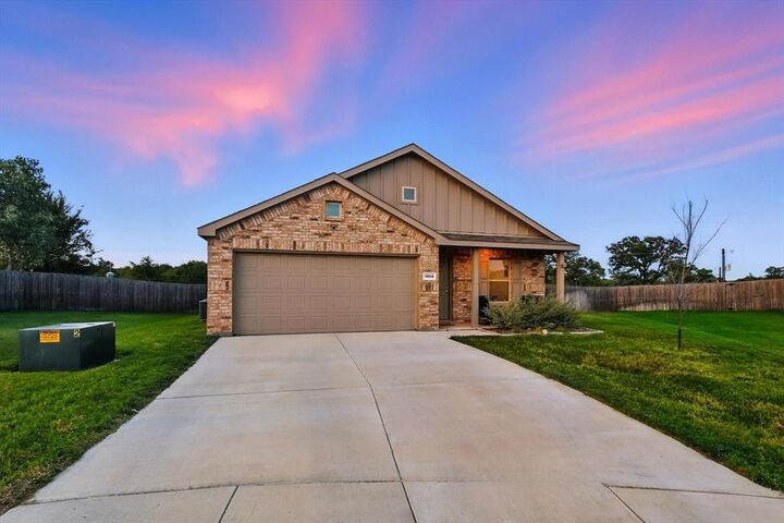 Photo de la propriété: 1404 Beach Drive TX 76020