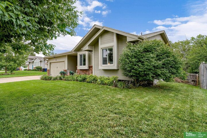 Property Photo: 2405 Laura Circle NE 68046