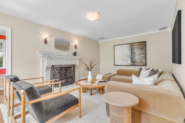 Property Photo:  27 Newell Rd 2  MA 02446 