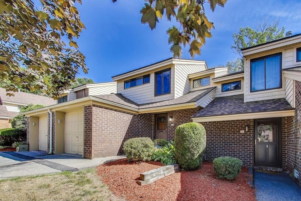 Property Photo:  14 Cherrywood Dr 14  MA 02072 
