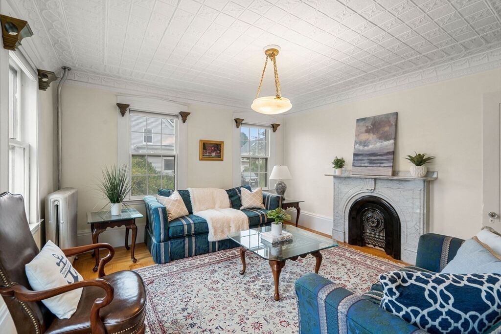 Property Photo:  65 Bromfield St  MA 01950 