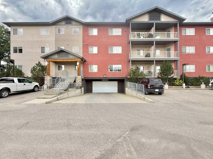 Property Photo:  109 Seabolt Drive 206  AB T7V 1K2 