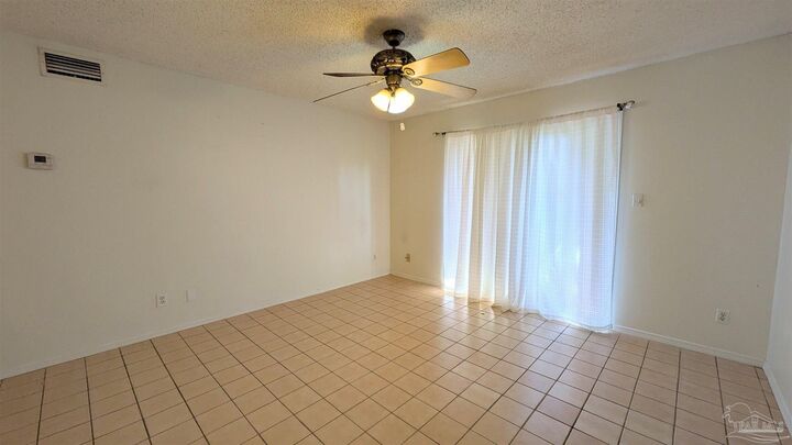 Property Photo: 2303 W Michigan Ave B2 FL 32526