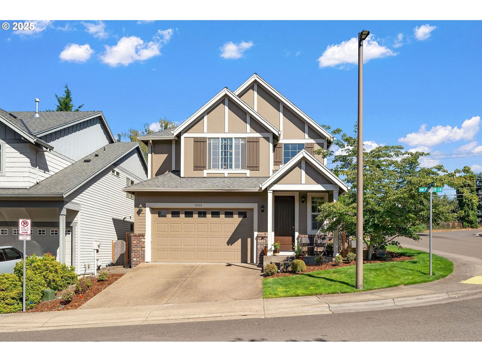 Property Photo: 9523 NW Ember Ln OR 97229
