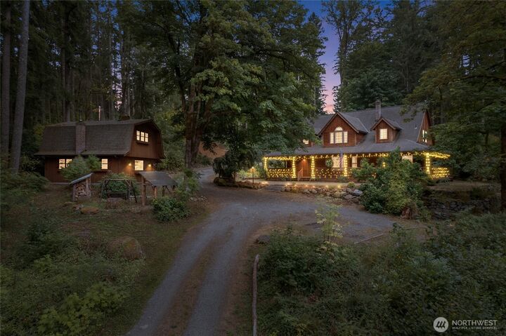 Property Photo:  35414  87th Avenue E  WA 98328 