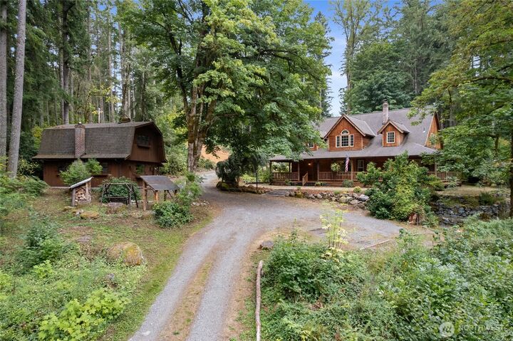Property Photo: 35414 87th Avenue E WA 98328